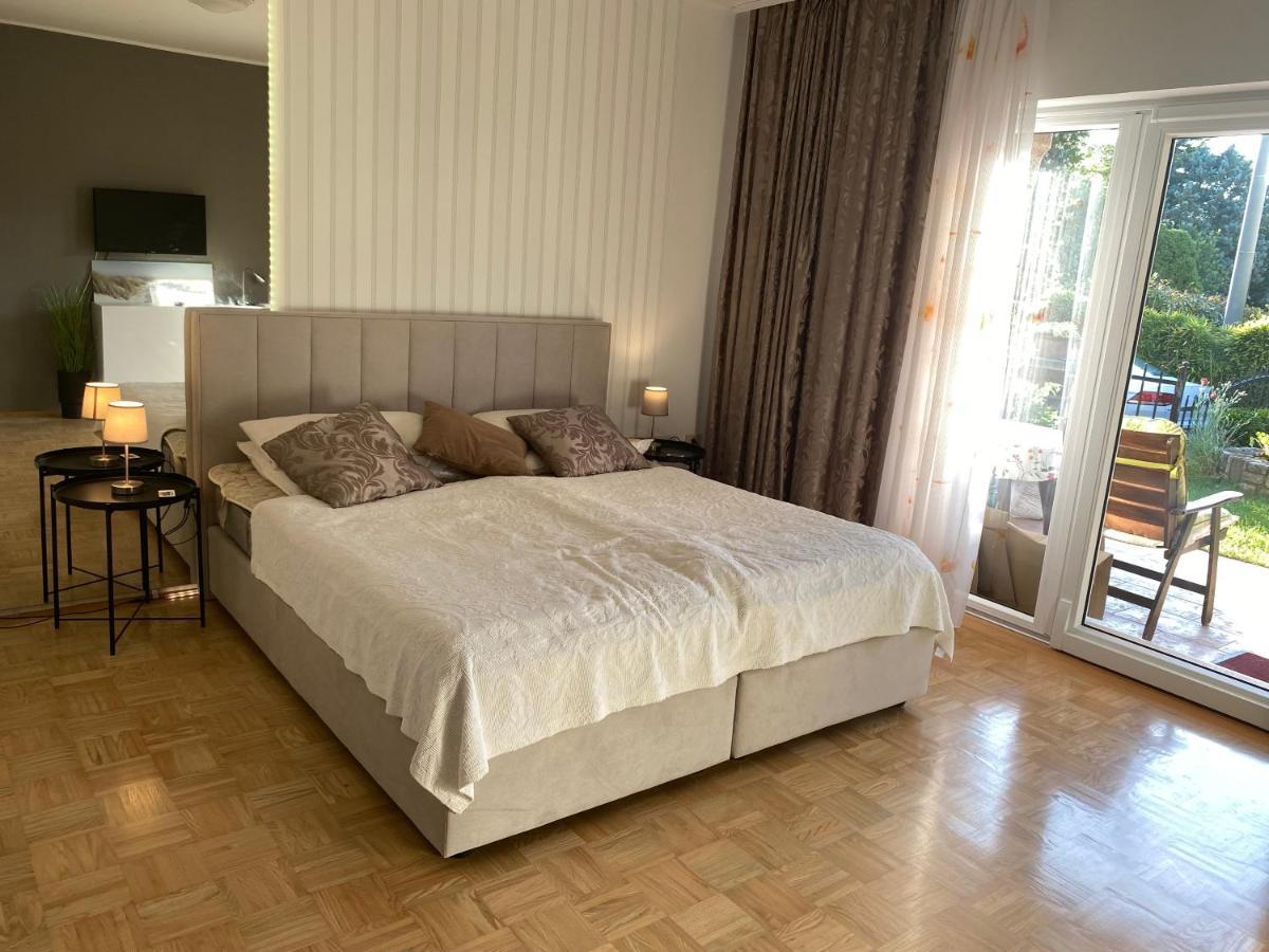 Soraja Apartments Izola Eksteriør billede