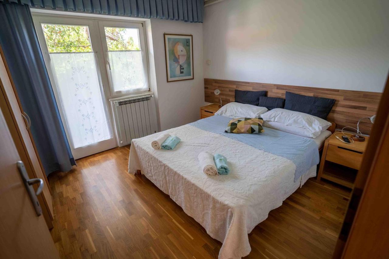 Soraja Apartments Izola Eksteriør billede