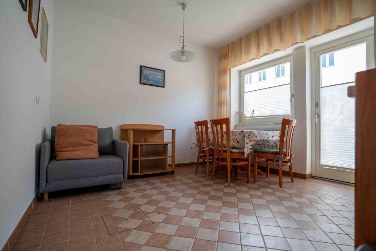 Soraja Apartments Izola Eksteriør billede